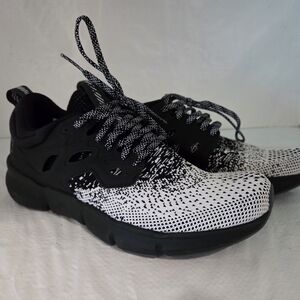 Salomon Predict Soc2 Black and White Running Athletic Shoes
